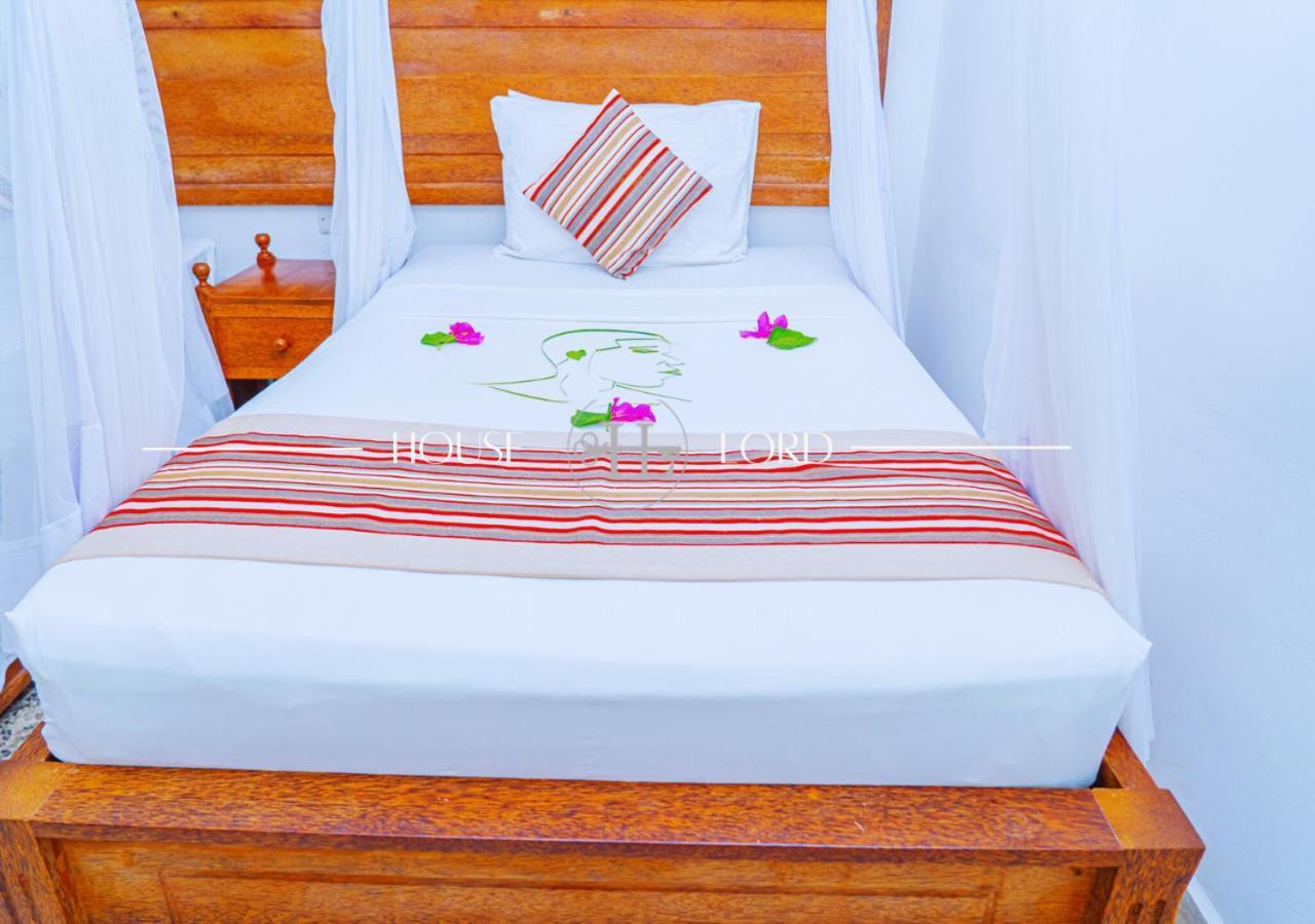 Bahari Hotel